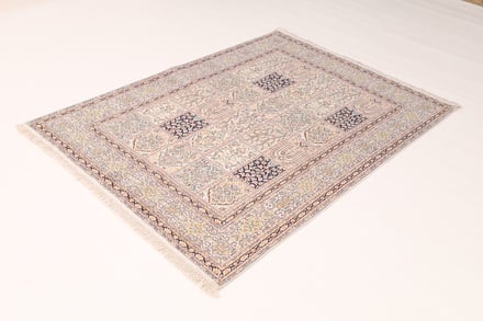 Kashmir SILK Carpet 217x157 - alternate view