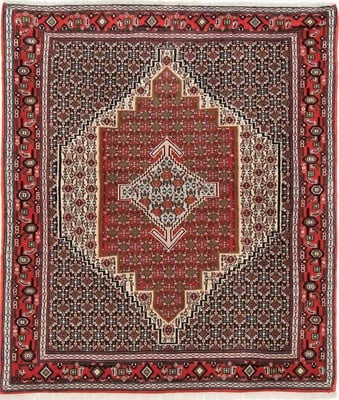 Senneh Carpet 161x120