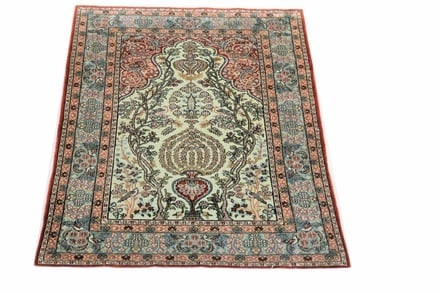 China Silk Carpet 118x75 - alternate view