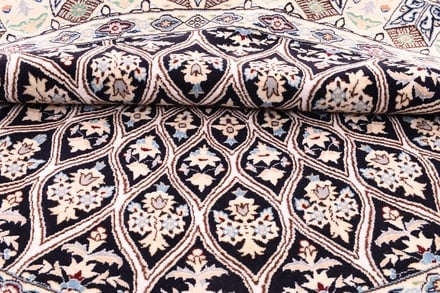 NAIN 9La carpet 197x197 - alternate view