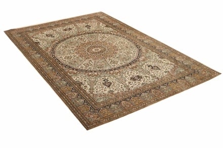 KASHMIR Silk Carpet 282x184 - alternate view