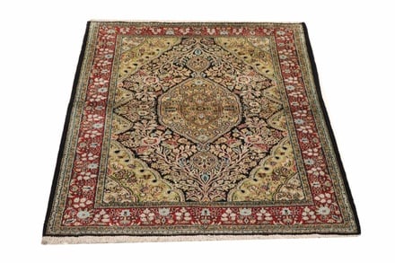 Ghom Silk Carpet 164x107 - alternate view