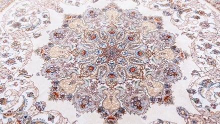 Ghom Rose Teppich 160x160 - alternate view