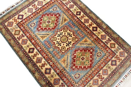 Kazak Teppich 141x100 - alternate view