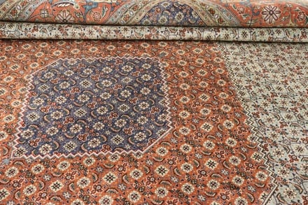Tabriz Mahi 40 Raj Antike 400x312 - alternate view