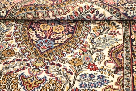 Qom Carpet  208x135 - alternate view