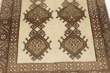 Ghashghai Teppich 255x128 - alternate view