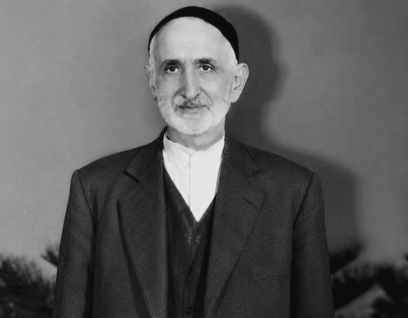 Historical portrait of the grandfather of Rugeast founder Alireza Bidabadi