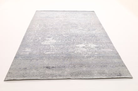 ModernLOTUS Carpet 300x201 - alternate view