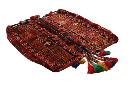 antique pocket pillow Ghashghai Carpet 138x127 - alternate view