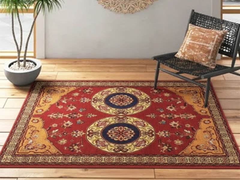 Authentic hand-knotted Sarough Persian rug crafted from premium wool